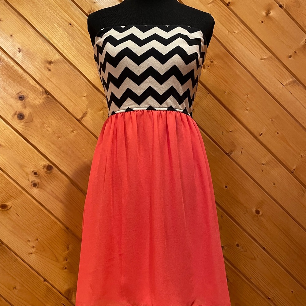 Strapless dress